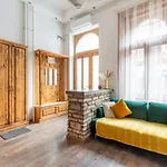 Fr34B Brenda Designer Studio Apt