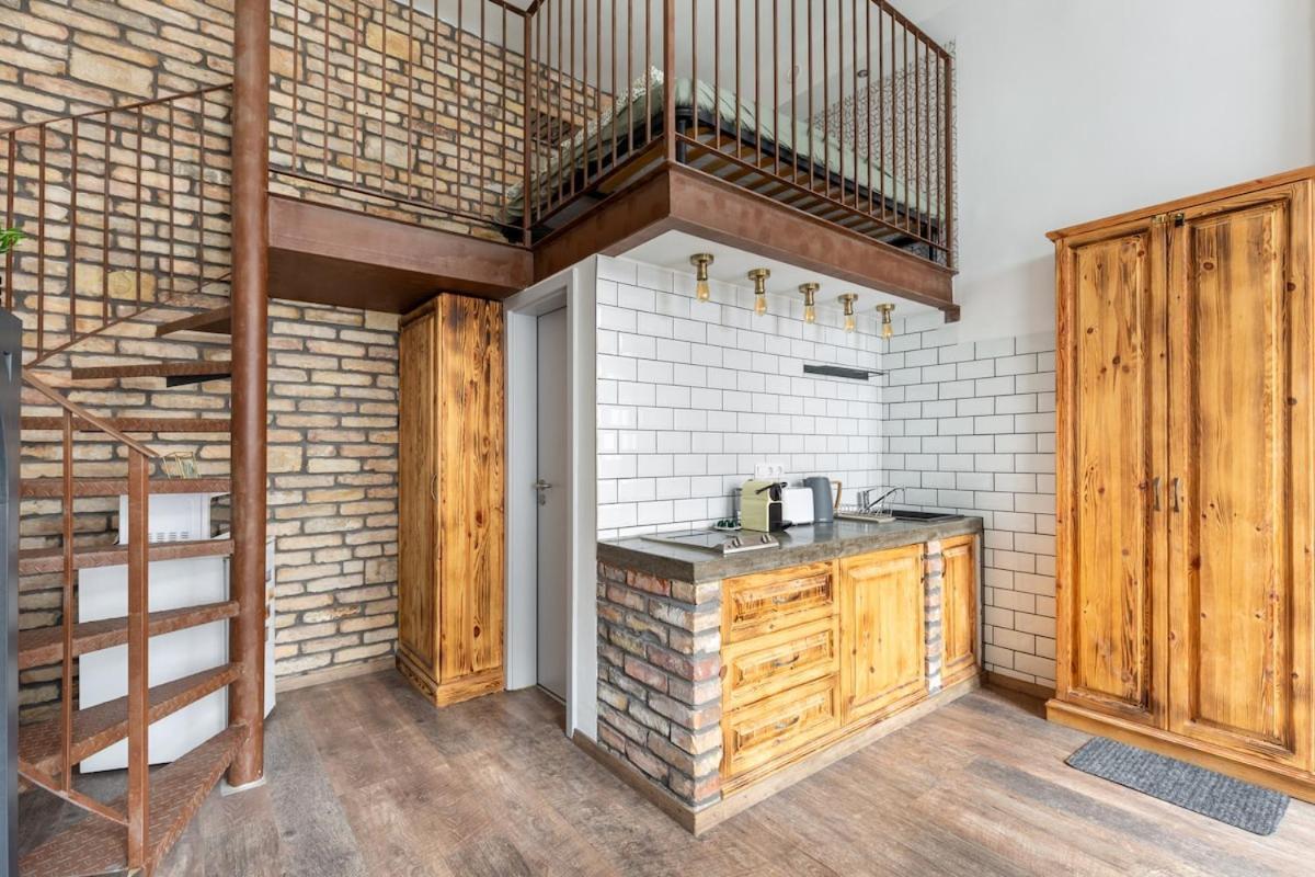 Fr34b Brenda Designer Apartment *