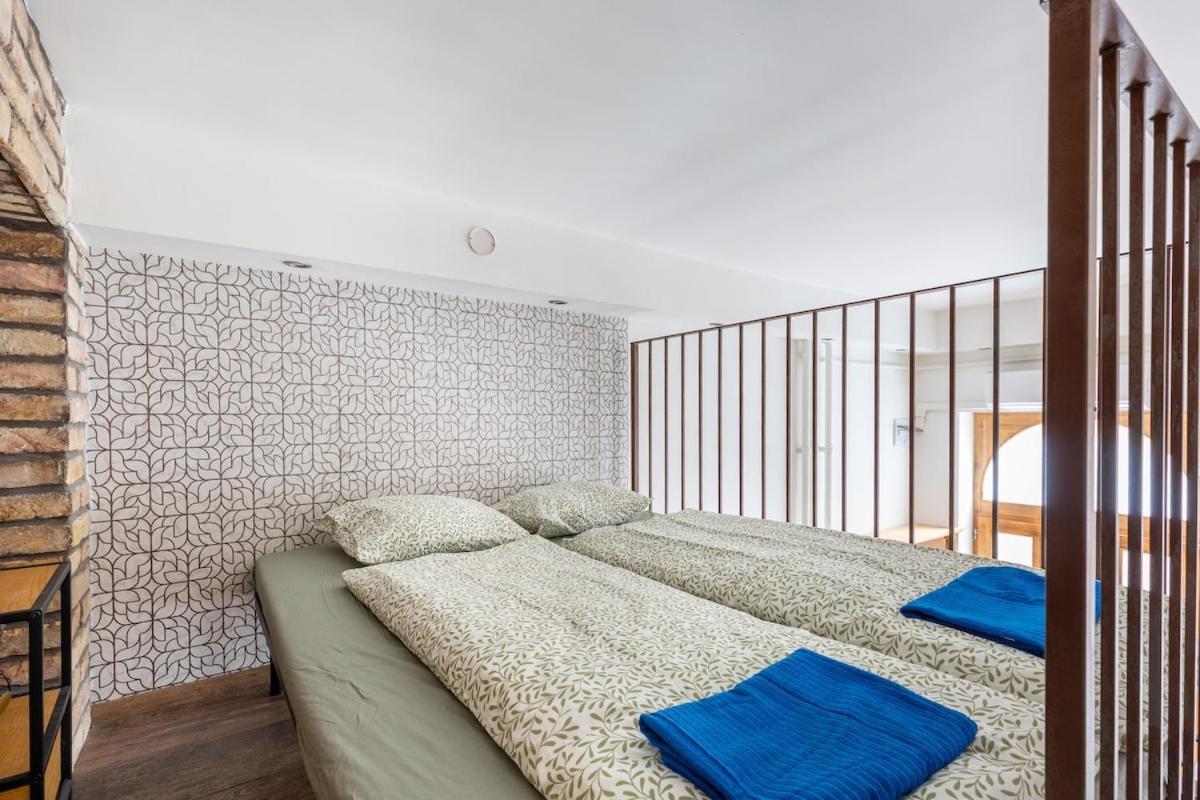 Apartment Fr34b Brenda Designer *